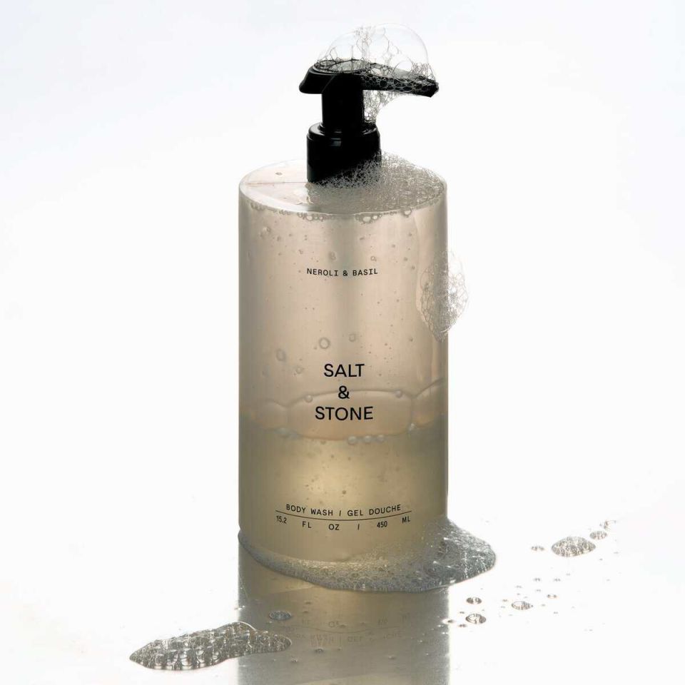 Salt & Stone gel za tuširanje Neroli & Basil s pjenom